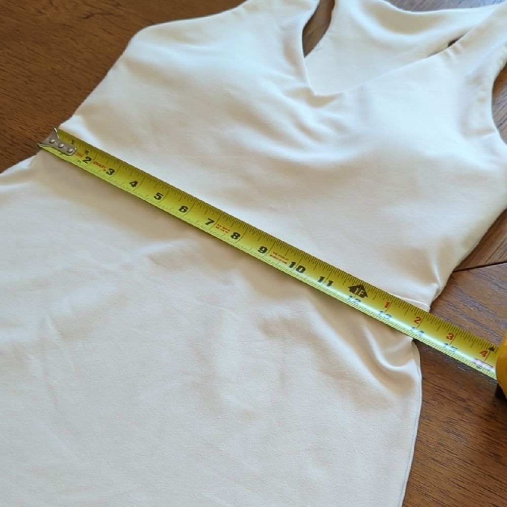 Fabletics On-The-Go Built-In Bra Cream Ivory Sleeveless Dress - Picture 5 of 6